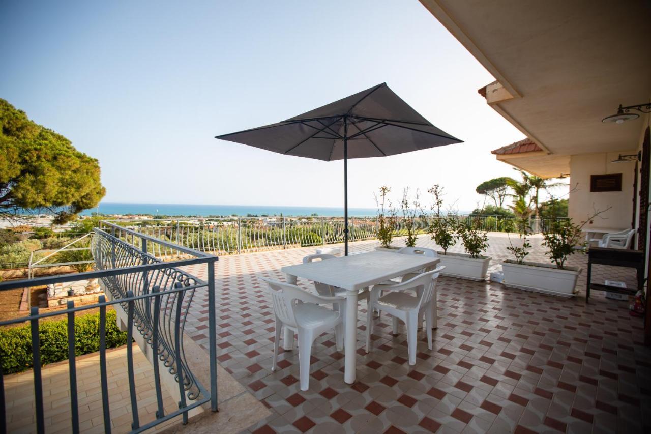 Izzhome Panorama 마리나디라구사 외부 사진